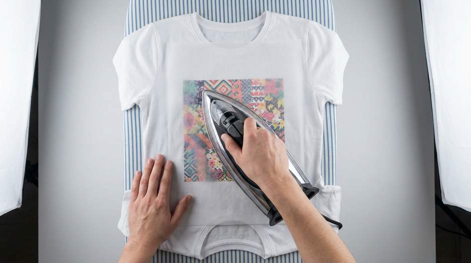 Удаление DTF-печати утюгом через пергаментную бумагу &mdash; пошаговый метод